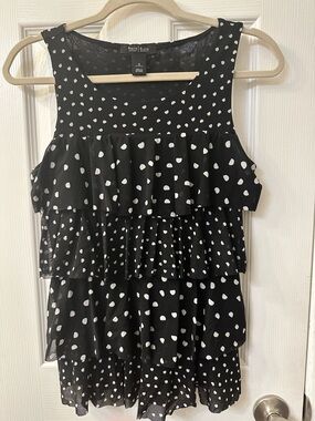 White House Black Market medium Black & White Polka Dot Ruffle Tank Top